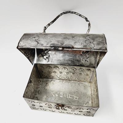 DECORATED SILVER TONE METAL DESIGNED LUNCH BOX / PURSE