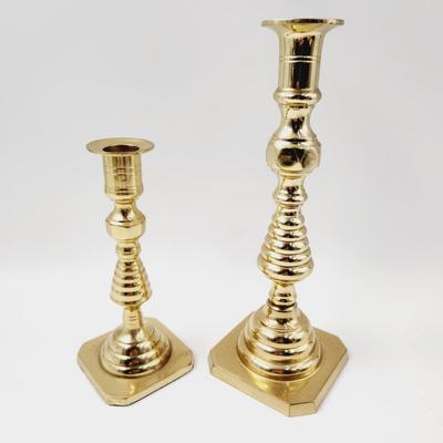 BEAUTIFUL SHINY BRASS CANDLE STICKS DUO
