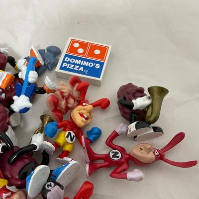 -158- VINTAGE | Small Action Figures | The Noid | California Raisins