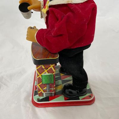 -162- COLLECTIBLE | 1960â€™s Tin Toy Man
