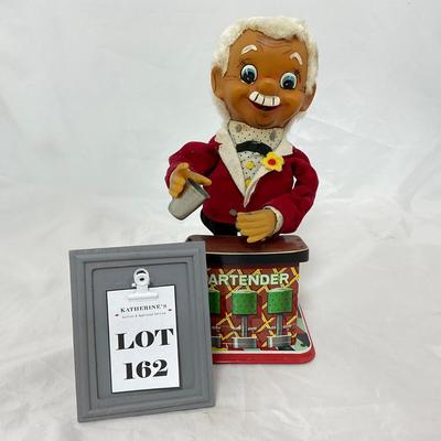 -162- COLLECTIBLE | 1960â€™s Tin Toy Man