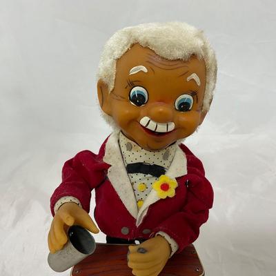 -162- COLLECTIBLE | 1960â€™s Tin Toy Man