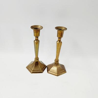 NICE PAIR OF MATCHING BRASS CANDLESTICK HOLDERS