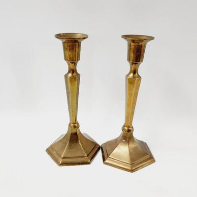 NICE PAIR OF MATCHING BRASS CANDLESTICK HOLDERS