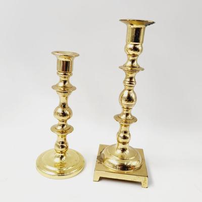 BEAUTIFUL BRIGHT BRASS CANDLESTICK DUO