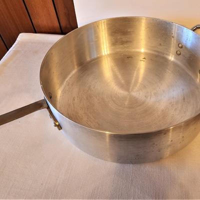 Lot #99 Large Aluminum Fryer w/basket - good condition