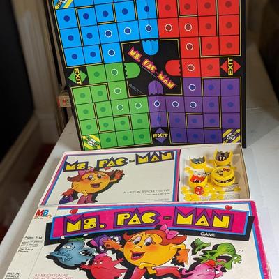 1982 Milton Bradley Bally Midway Ms. Pac-Man Board Game