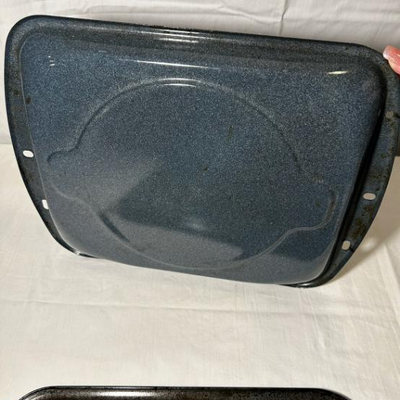 2-Piece Porcelain Heavy-Duty Broiler Pan and Grill Set