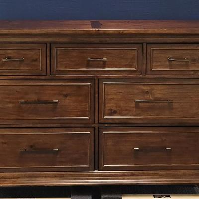 Beautiful 7 Drawer Dresser with Mirror