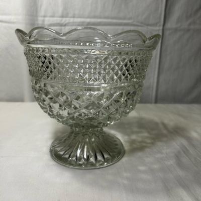 Vintage Anchor Hocking Wexford Centerpiece Fruit Bowl, footed, Trifle Bowl