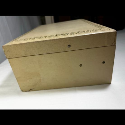 Vintage Lady Buxton Jewelry Box, 3 Tiered Jewelry Box, Ivory Leatherette with Red Velveteen