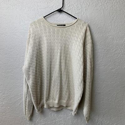 #25 Men's Murano XXL White Cotton Sweater (Appears to Fit More Closely to a Large)
