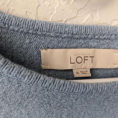 #48 Blue Loft Women's Medium Sweater