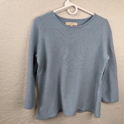 #48 Blue Loft Women's Medium Sweater