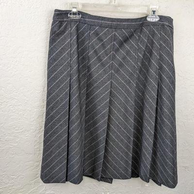 #68 Ann Taylor Skirt Size 14