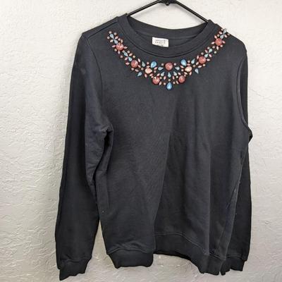 #80 Hemant & Nandita Large Sweater