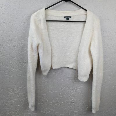 #98 White Cropped Fuzzy Cardigan Size Large