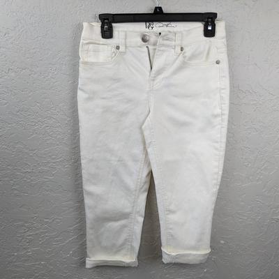 #101 DG2 Whtie Capris by Diane Gilman Size 2p