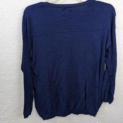 #110 Women's Blue Sweater Size Small