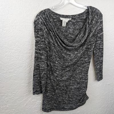 #134 Women's Black/White Sweater Small