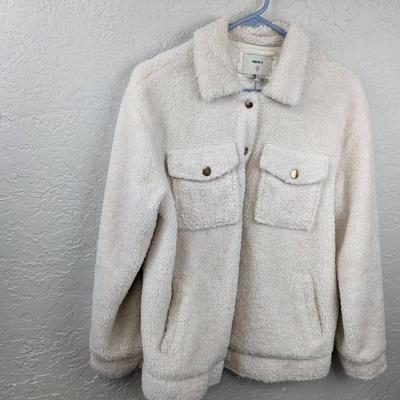 #137 Small White Fuzzy Jacket Snap Button Up
