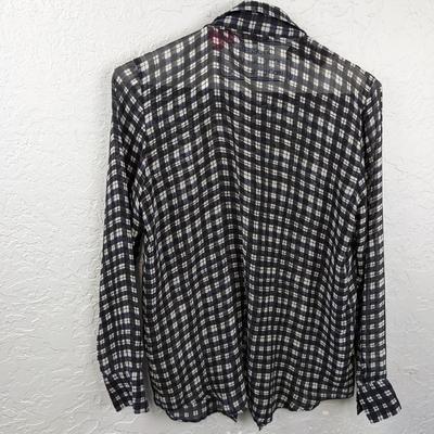 #142 Club Monaco Size Small Button Down Shirt