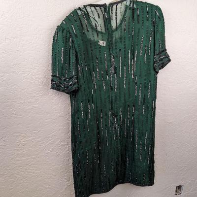 #161 XLarge Green Silk Black Bead