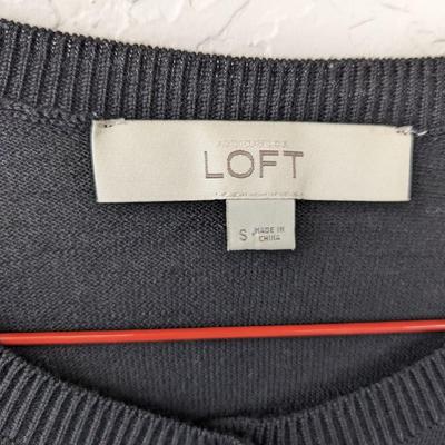 #170 Small Loft Gray Sweater