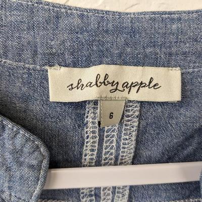 #202 Shabby Apple Size 6 Jean Shirt
