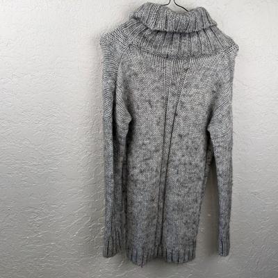 #213 Small Grey Italian Sweater