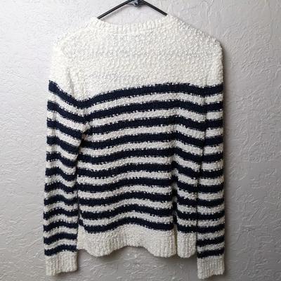 #241 Marled Small White/Black Sweater