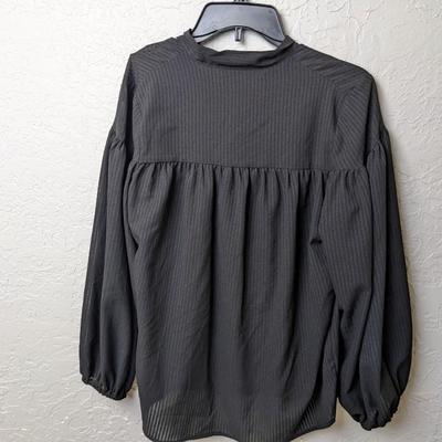 #259 Small Black Time & Tru Blouse