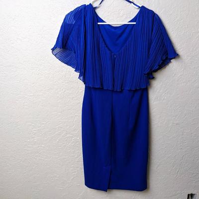 #260 Glamour Size 6 Blue Dress