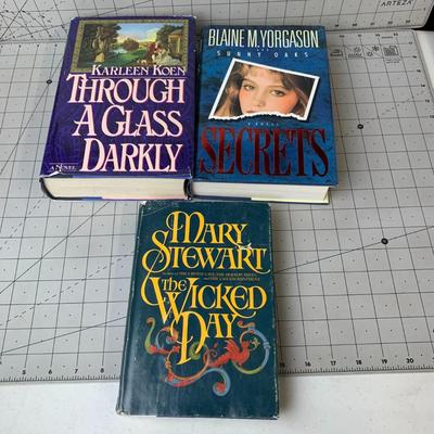 #332 Through A Glass Darkly, The Wicked Day and Secrets