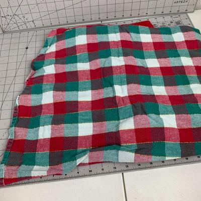 #355 Plaid Tablecloth and DishTowel