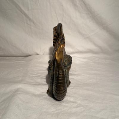 Two Vases and One Dragon