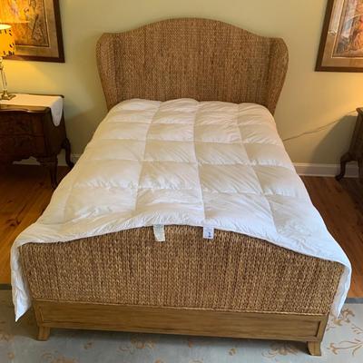 Queen Size Natural Woven Bed Frame with Shelley Hesse Bedding (B2-HS)