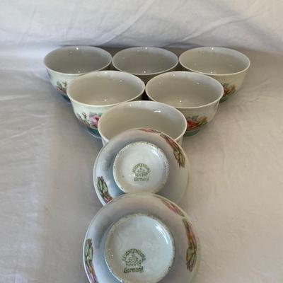 Set of Eight Vintage Leuchtenburg Germany Bowls