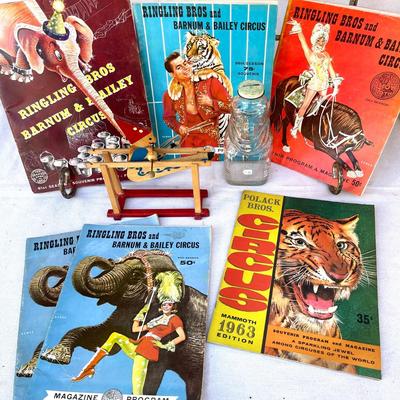 LOT 100 Vintage Circus Group Ringling Bros Barnum & Baily Programs Clown Bottle Bank & Acrobat