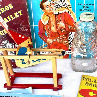 LOT 100 Vintage Circus Group Ringling Bros Barnum & Baily Programs Clown Bottle Bank & Acrobat