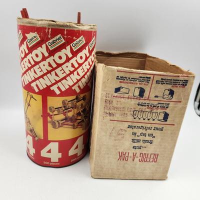 LARGE ASSORTMENT (VINTAGE & MORE MODEREN) TINKER TOYS