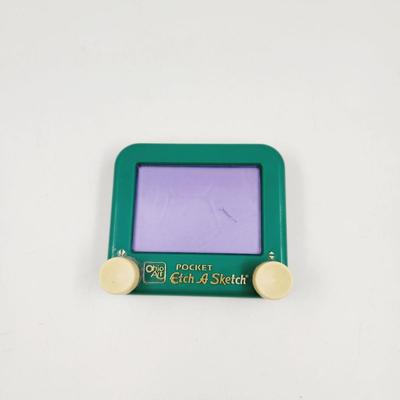 VINTAGE OHIO ART MINI ETCH A SKETCH