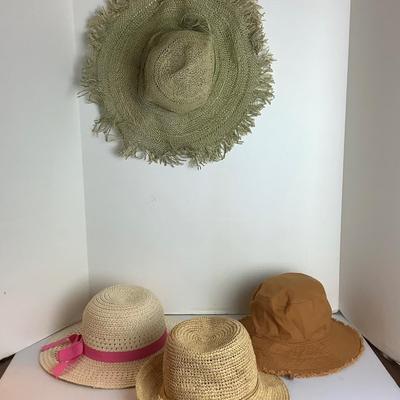 Lot 927 Lot of Ladies Summer Weave Hats