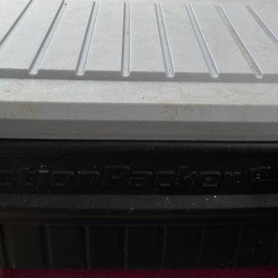 Rubbermaid Tote