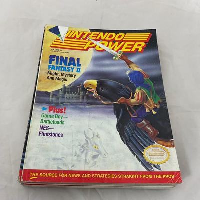 -174- COLLECTIBLE | 1990â€™s Nintendo Power Magazines