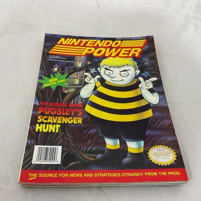-174- COLLECTIBLE | 1990â€™s Nintendo Power Magazines