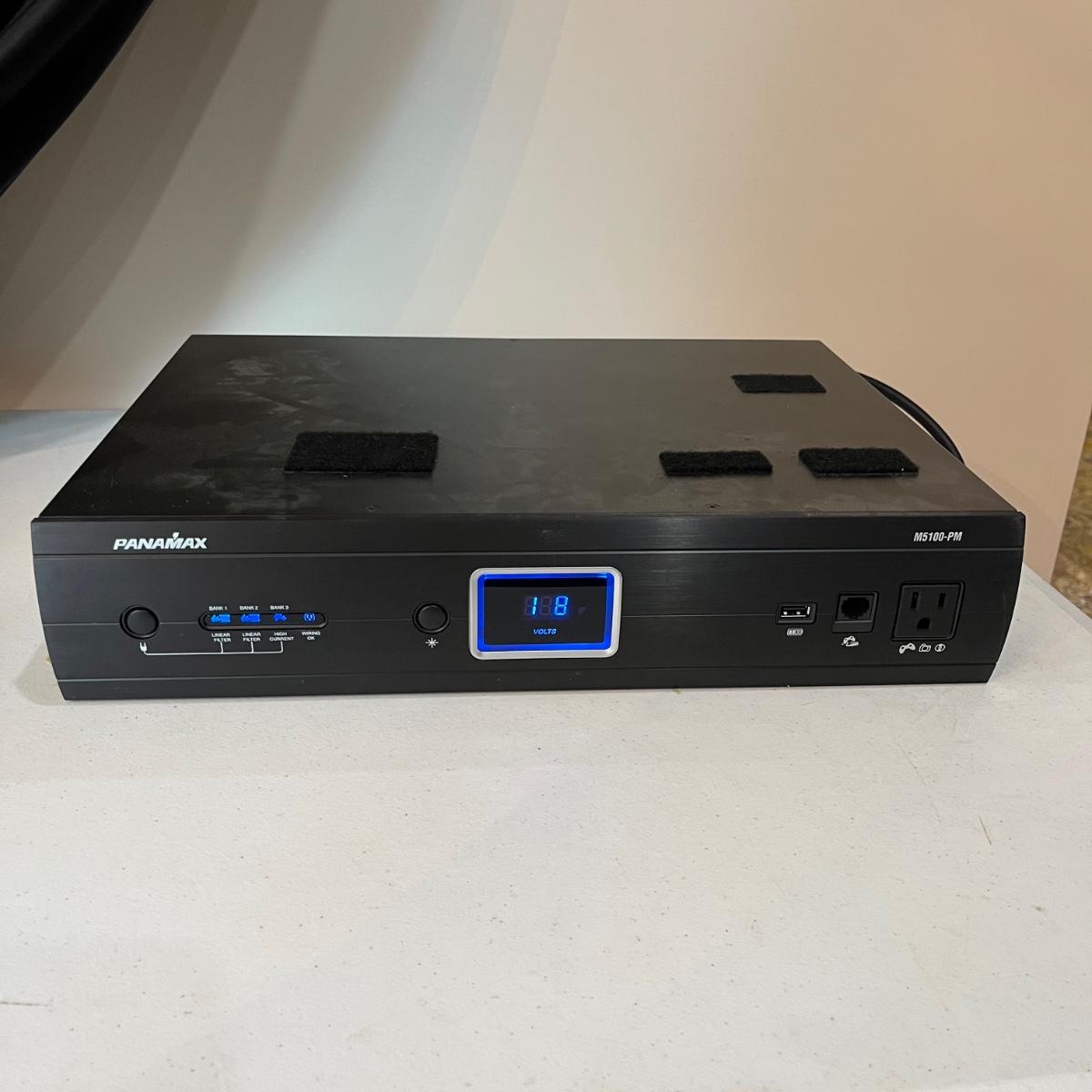 Panamax M5100PM Home Theater Power Management (LRMG)