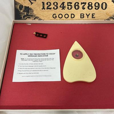 -180- VINTAGE | Parkers Brothers Ouija Board