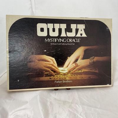 -181- VINTAGE | Parkers Brothers Ouija Board