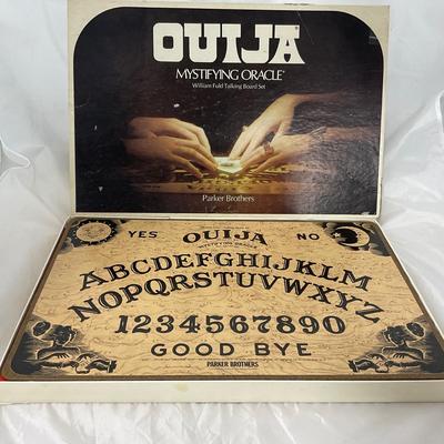 -181- VINTAGE | Parkers Brothers Ouija Board